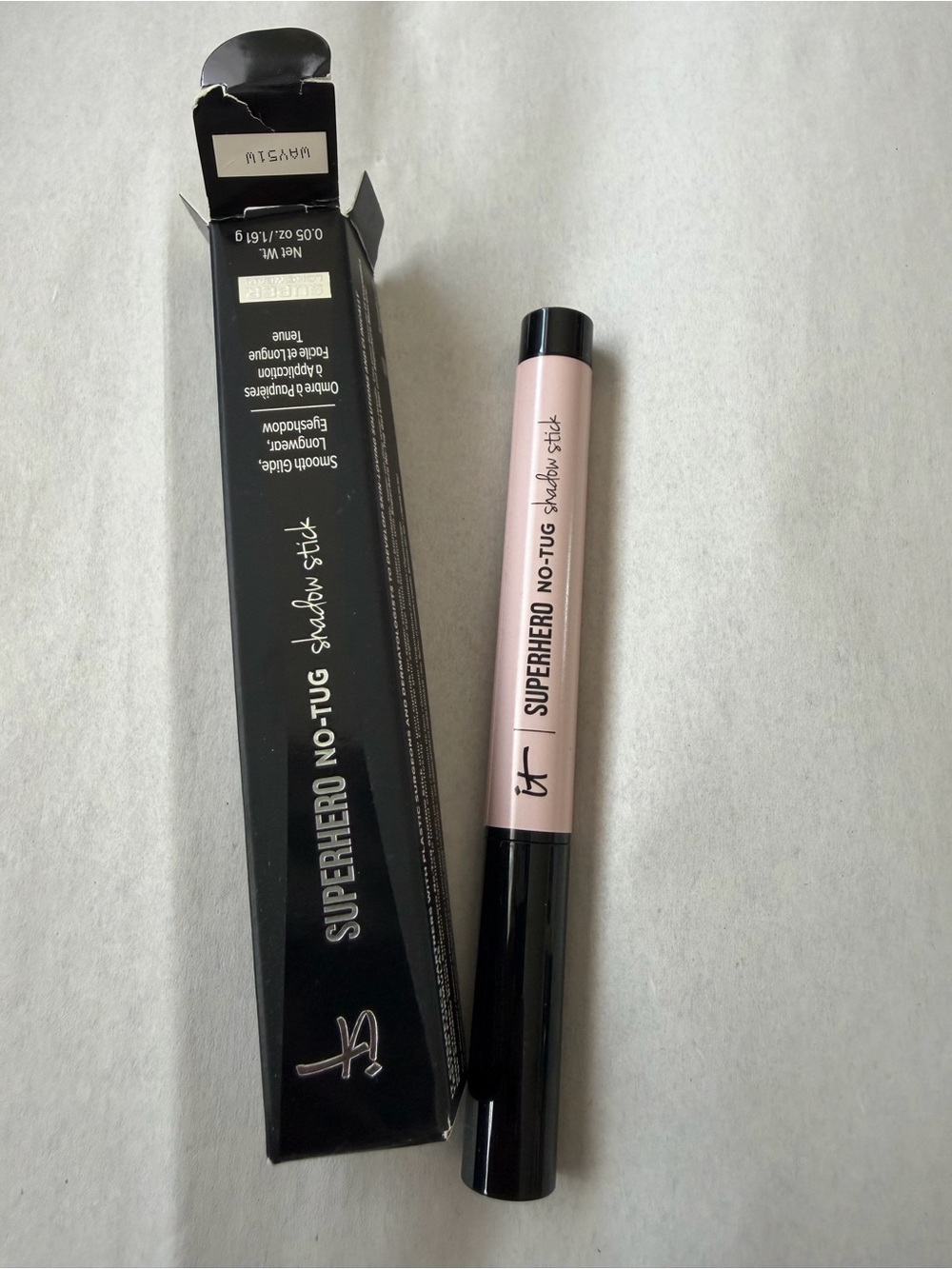 it cosmetics Superhero No-Tug Shadow Stick - Passionate Pearl Cream